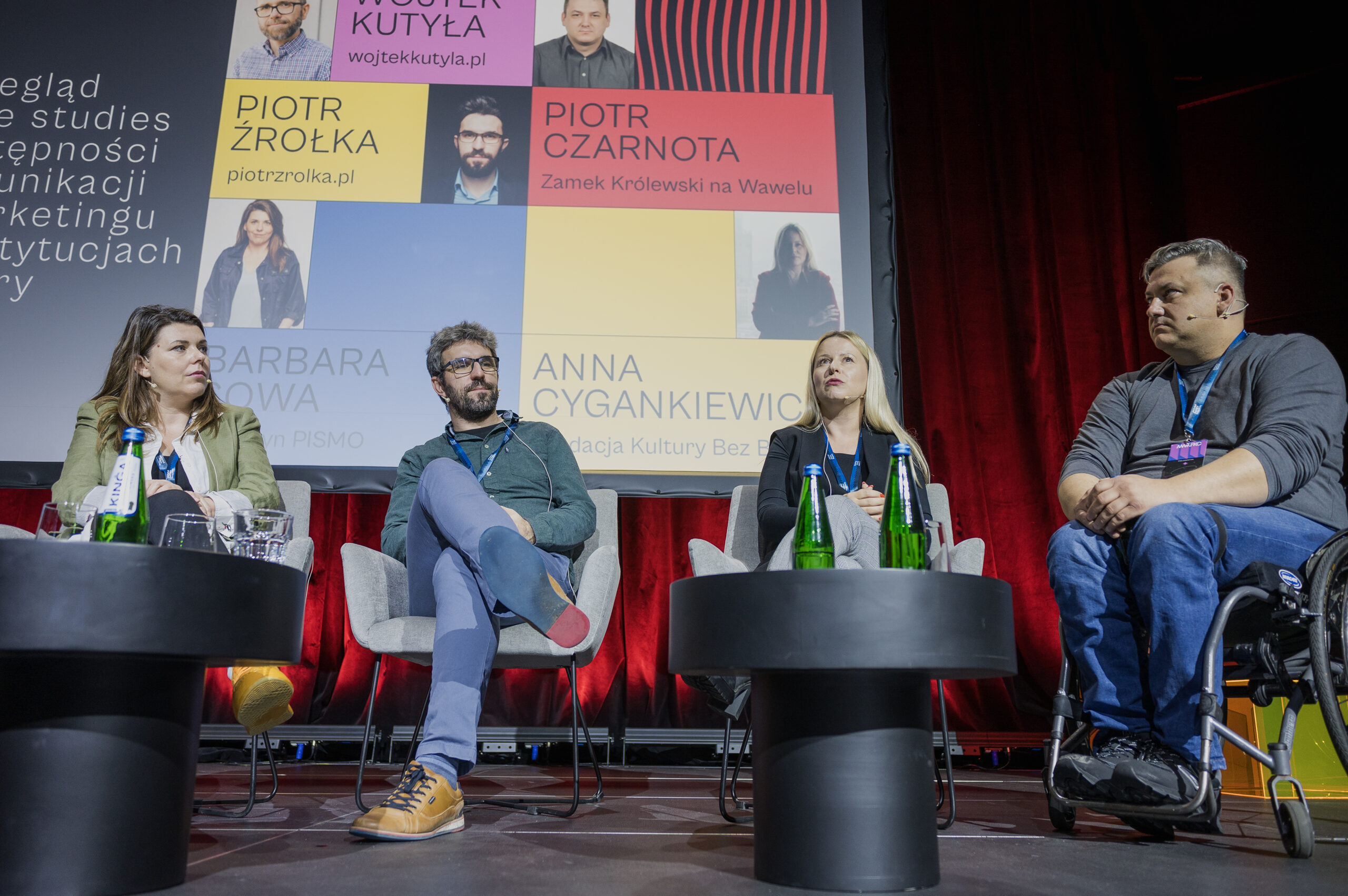Paneliści na scenie: , Anna Cygankiewicz, Barbara Sowa czy Piotr Czarnota, Piotr Źrołka